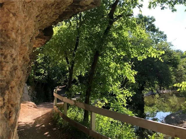 $1,050,000 | 1113 West 31st Street, Austin, TX 78705