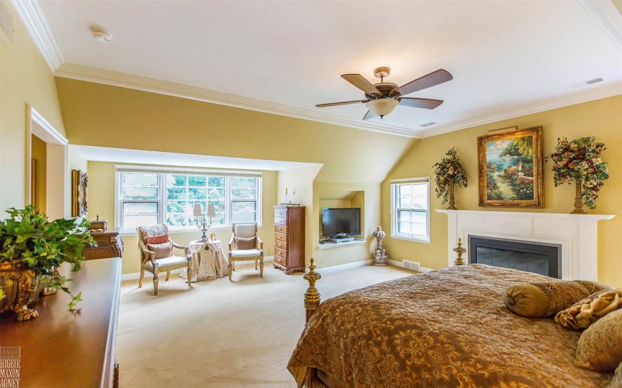 233 Stephens Road Grosse Pointe, MI 48236 - Photo 21 of 42 31326942-20.JPG