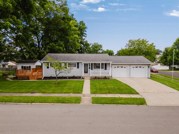 $274,900 | 1705 Carl Drive, Lancaster, OH 43130