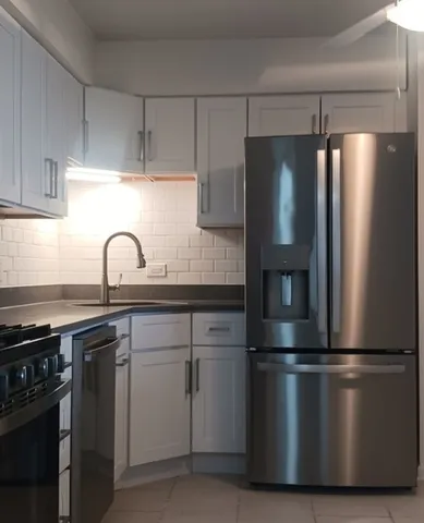 a view of a black and white wall