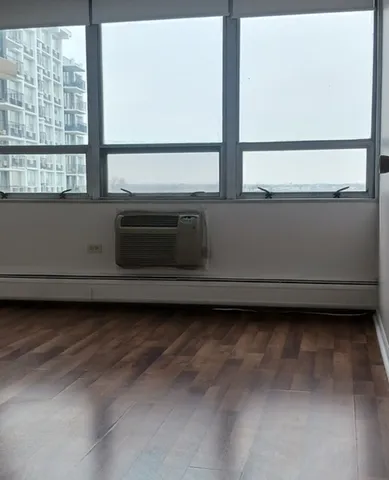 $2,600 | 8801 West Golf Road, Unit 6B, Niles, IL 60714