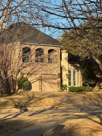 $819,900 | 28 Clear Pond Drive, Frisco, TX 75034