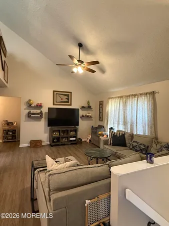 $295,000 | 84 Azalea Circle, Jackson, NJ 08527