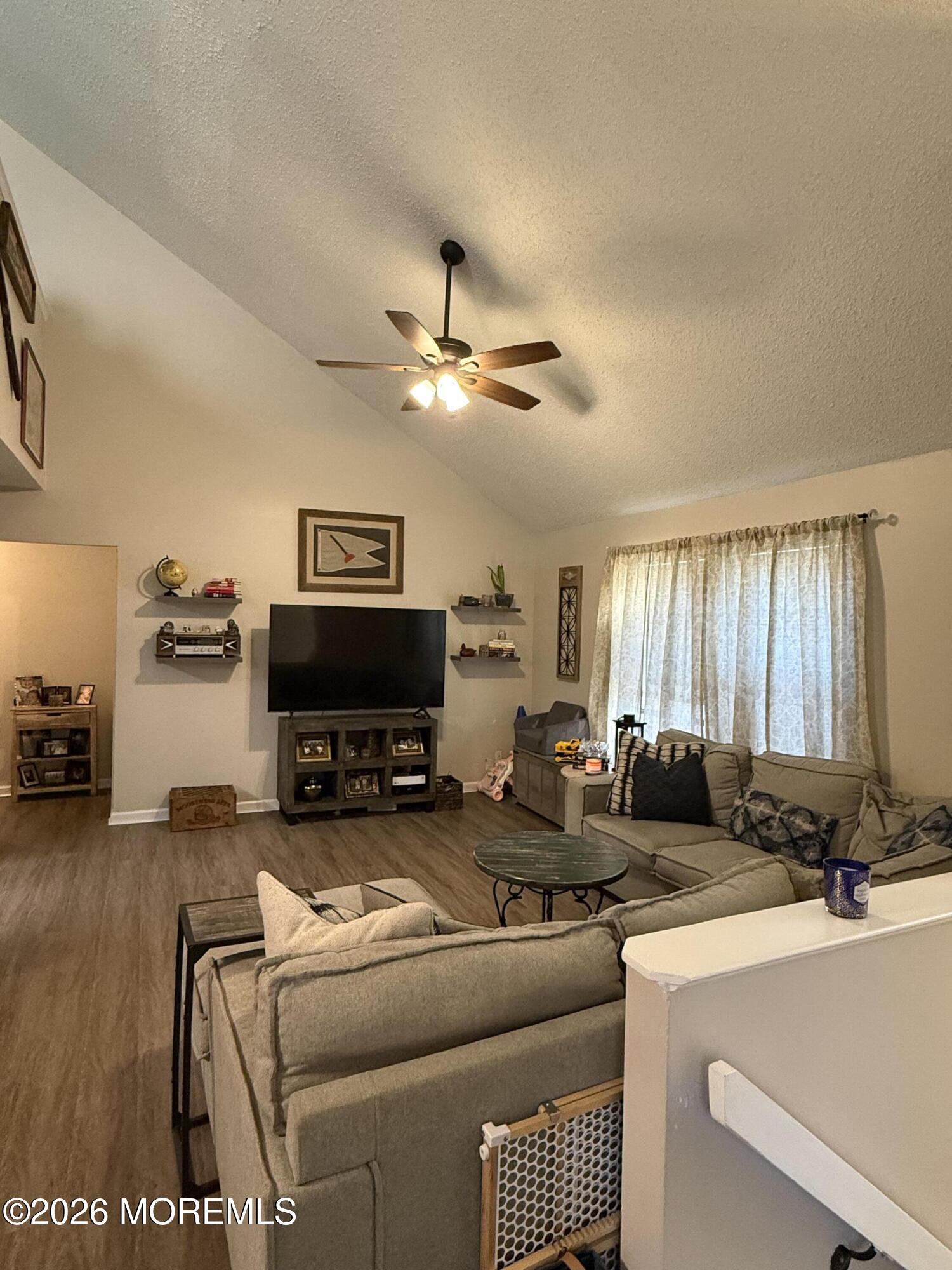 84 Azalea Circle Jackson, NJ 08527 - Photo 4 of 29 Living Room
