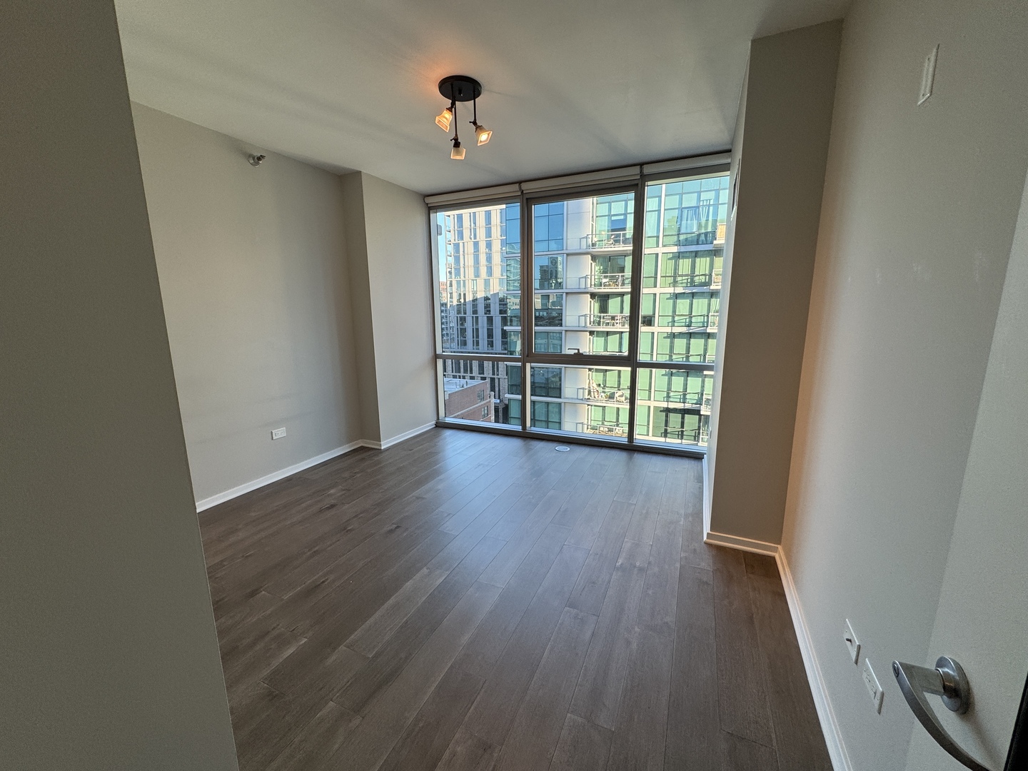 125 South Green Street, Unit 1002A Chicago, IL 60607 - Photo 8 of 17