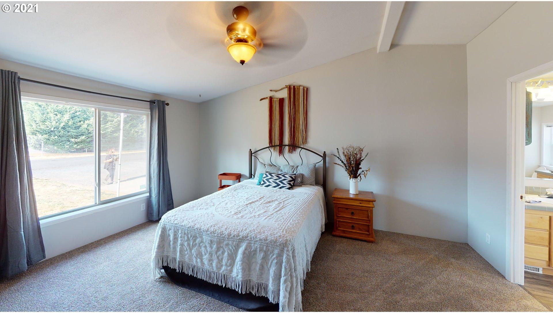 162 Old Airport Road Carson, WA 98610 - Photo 17 of 32 Gallery Image 17