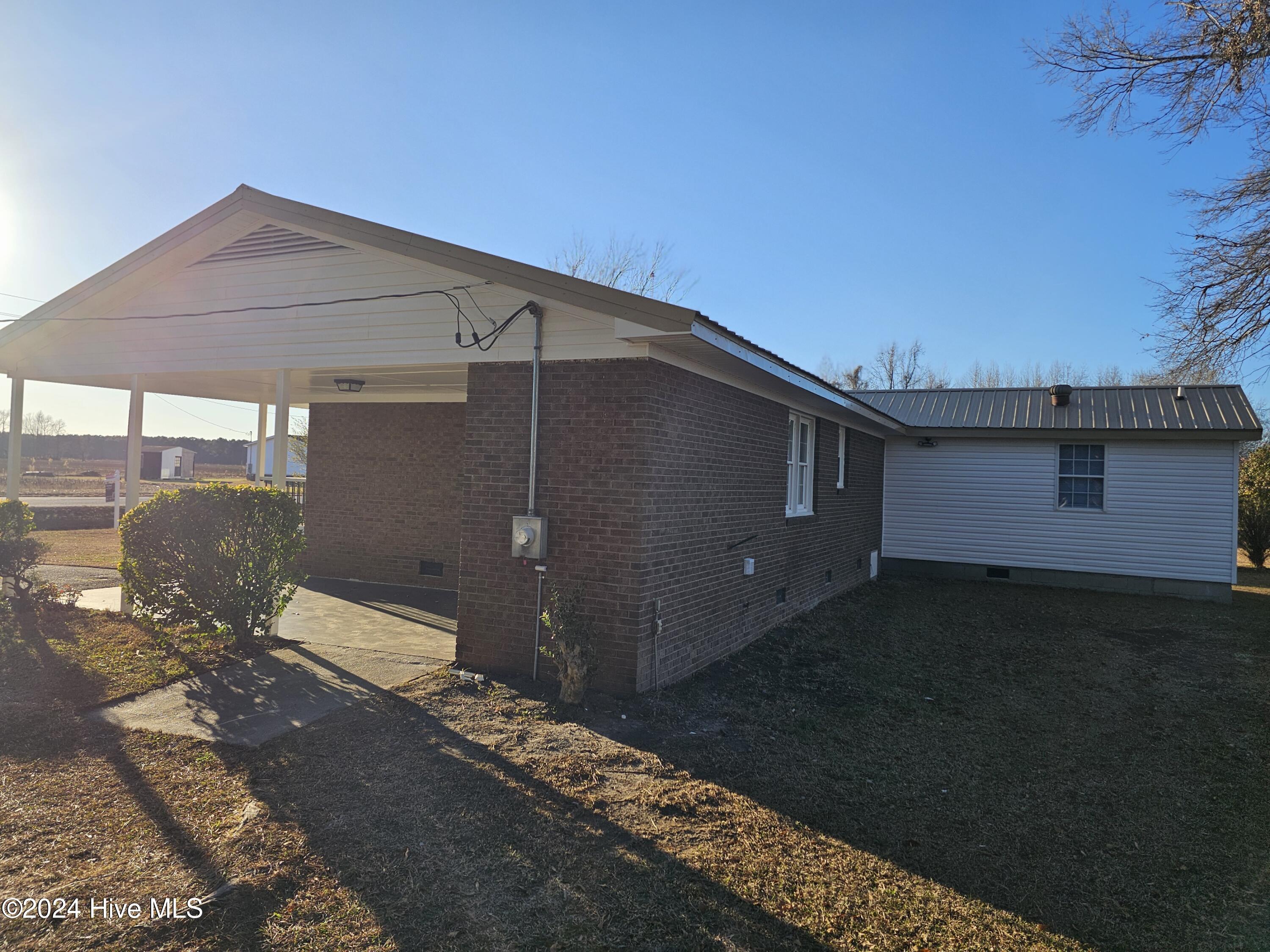 645 East Hanrahan Road Grifton, NC 28530 - Photo 4 of 37 1000051855