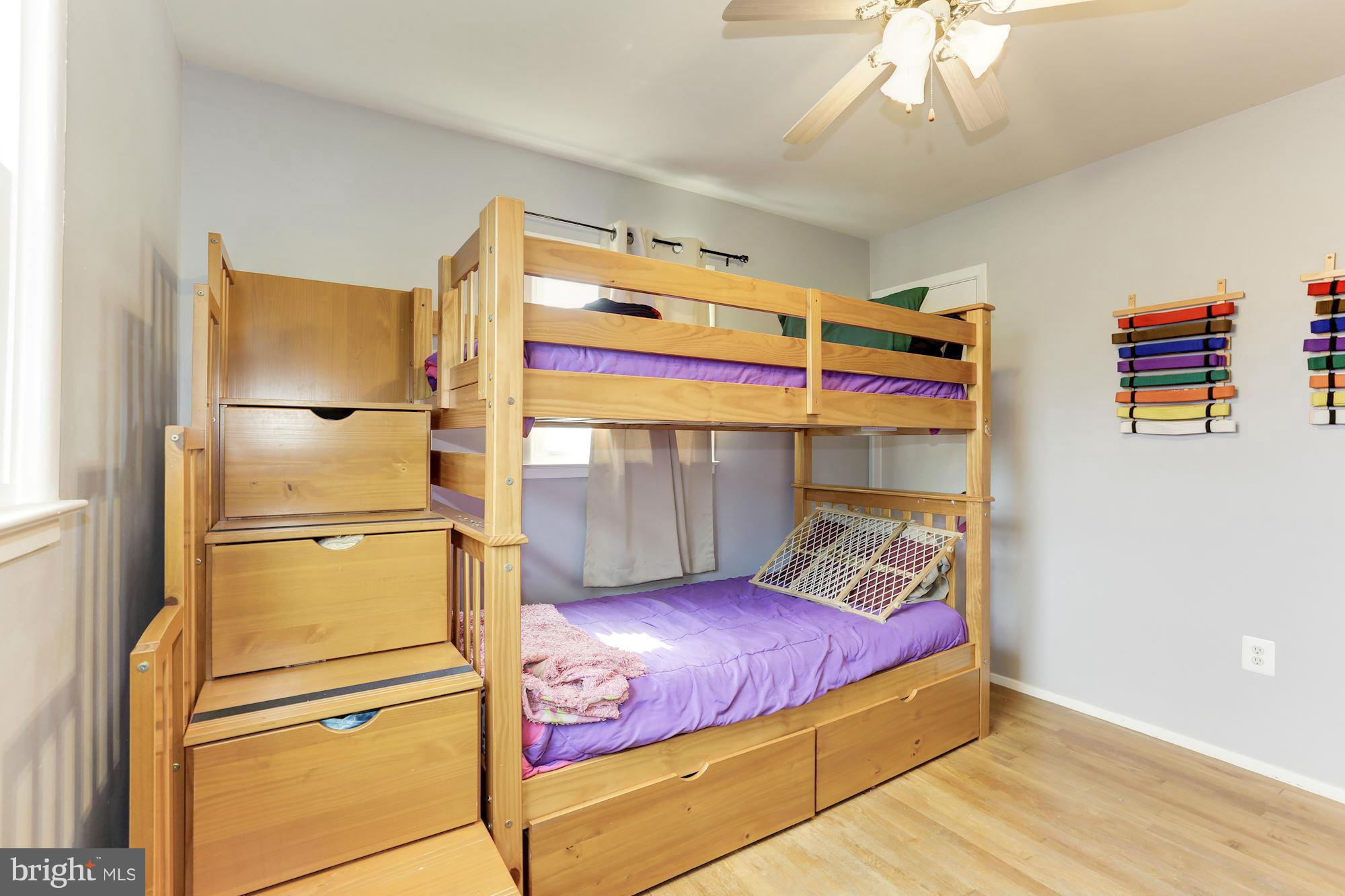 14979 Alaska Road Woodbridge, VA 22191 - Photo 20 of 27 Bedroom