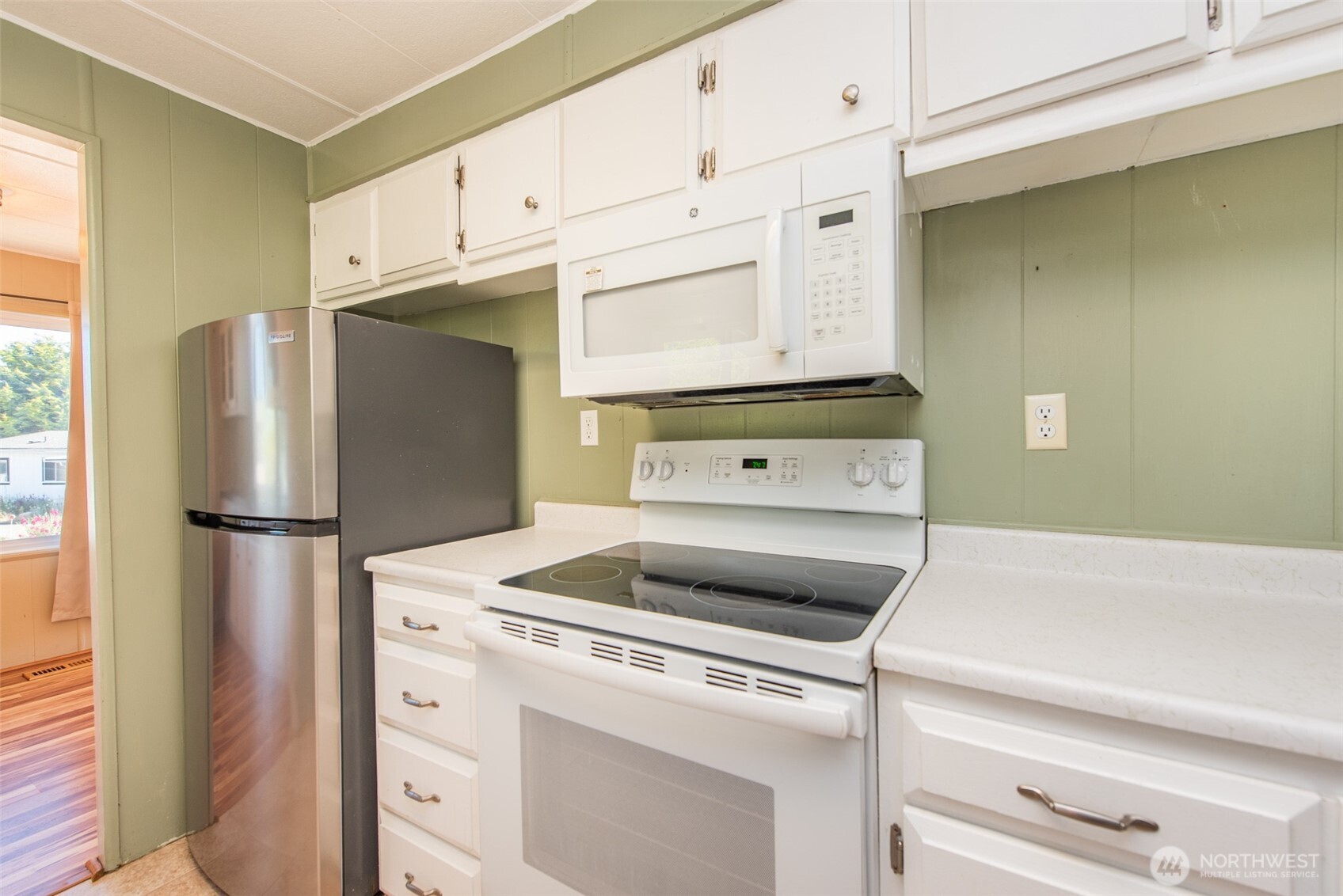 921 South 3rd Avenue, Unit 15 Sequim, WA 98382 - Photo 19 of 34