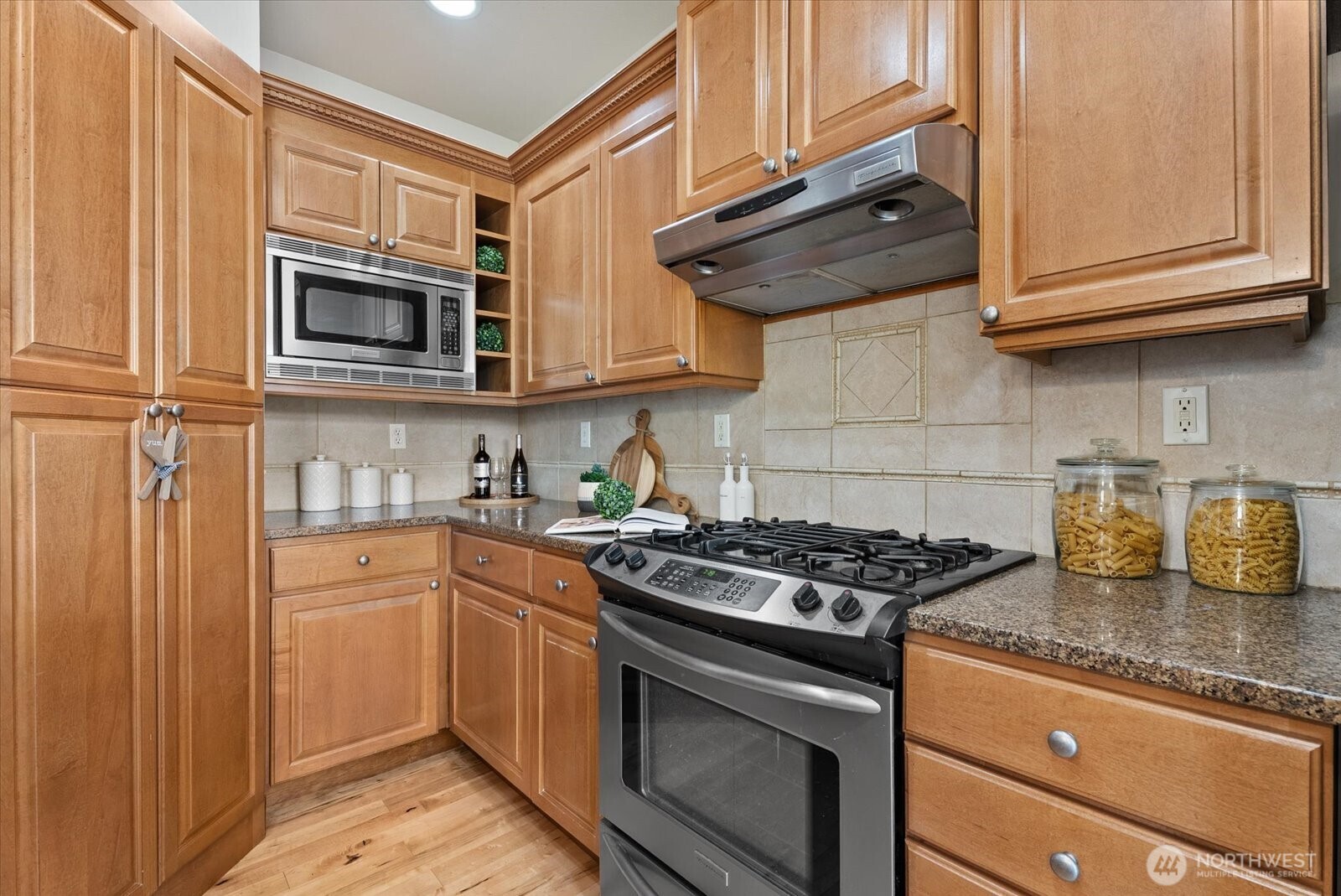 822 235th Place Southeast Bothell, WA 98021 - Photo 16 of 35