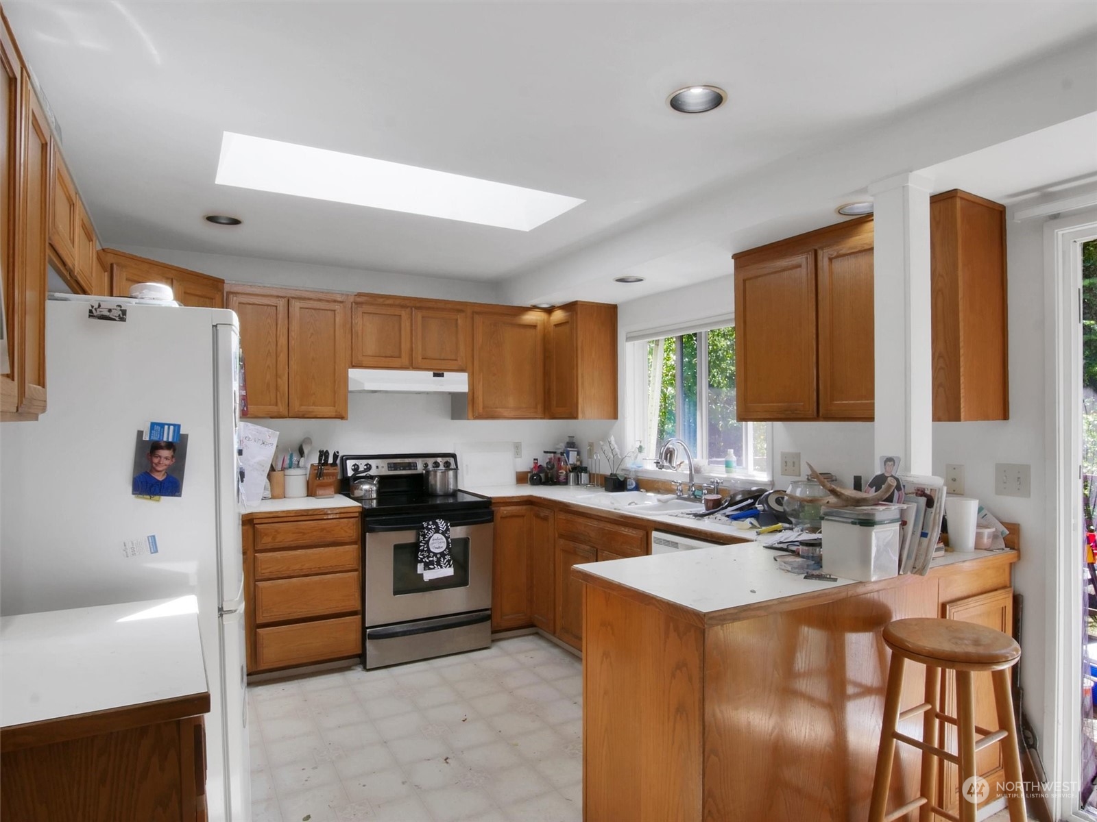14219 169th Avenue Southeast Renton, WA 98059 - Photo 9 of 38 Gallery Image 9
