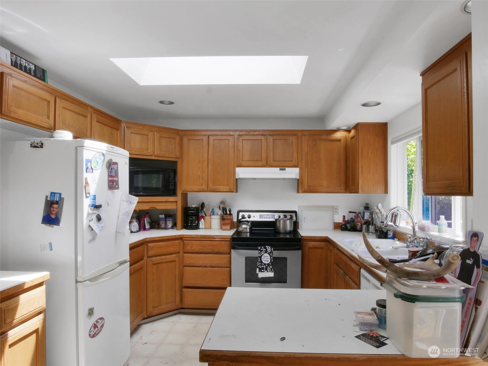 14219 169th Avenue Southeast Renton, WA 98059 - Photo 10 of 38 Gallery Image 10
