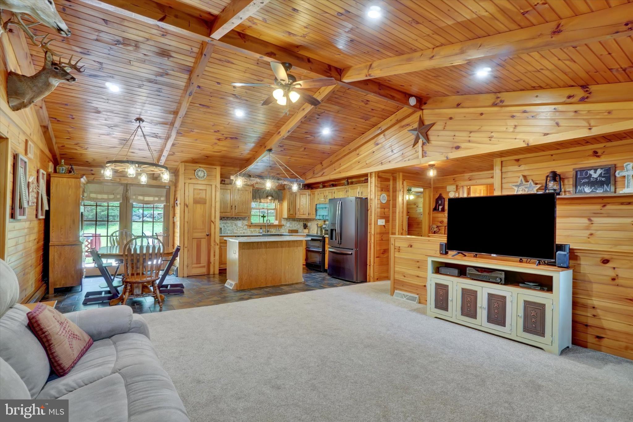 161 Becker Road Elizabethtown, PA 17022 - Photo 3 of 26 Gallery Image 3