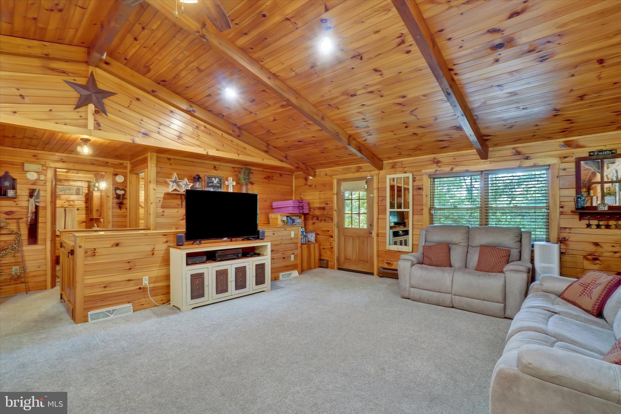 161 Becker Road Elizabethtown, PA 17022 - Photo 4 of 26 Gallery Image 4