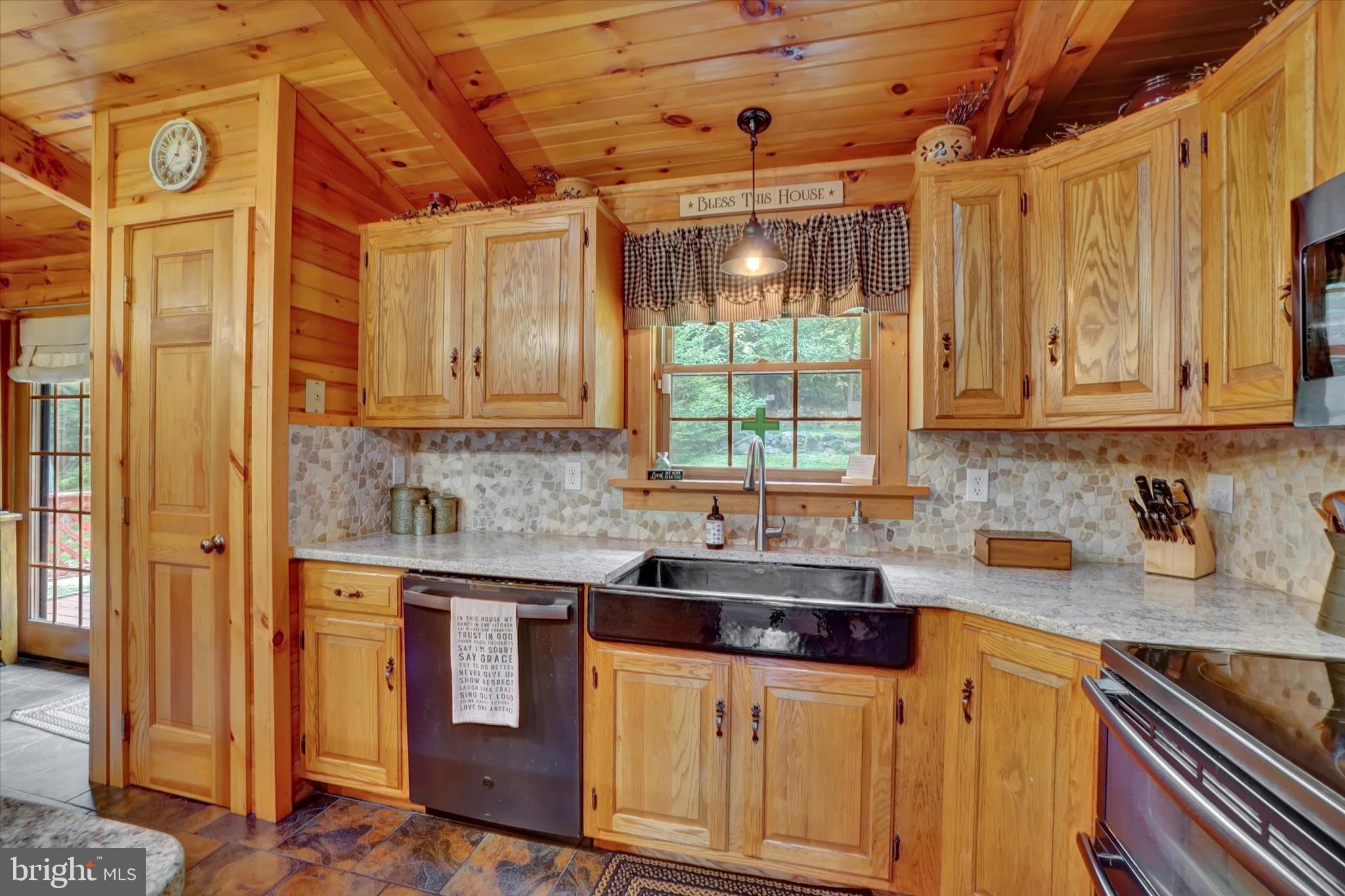 161 Becker Road Elizabethtown, PA 17022 - Photo 8 of 26 Gallery Image 8