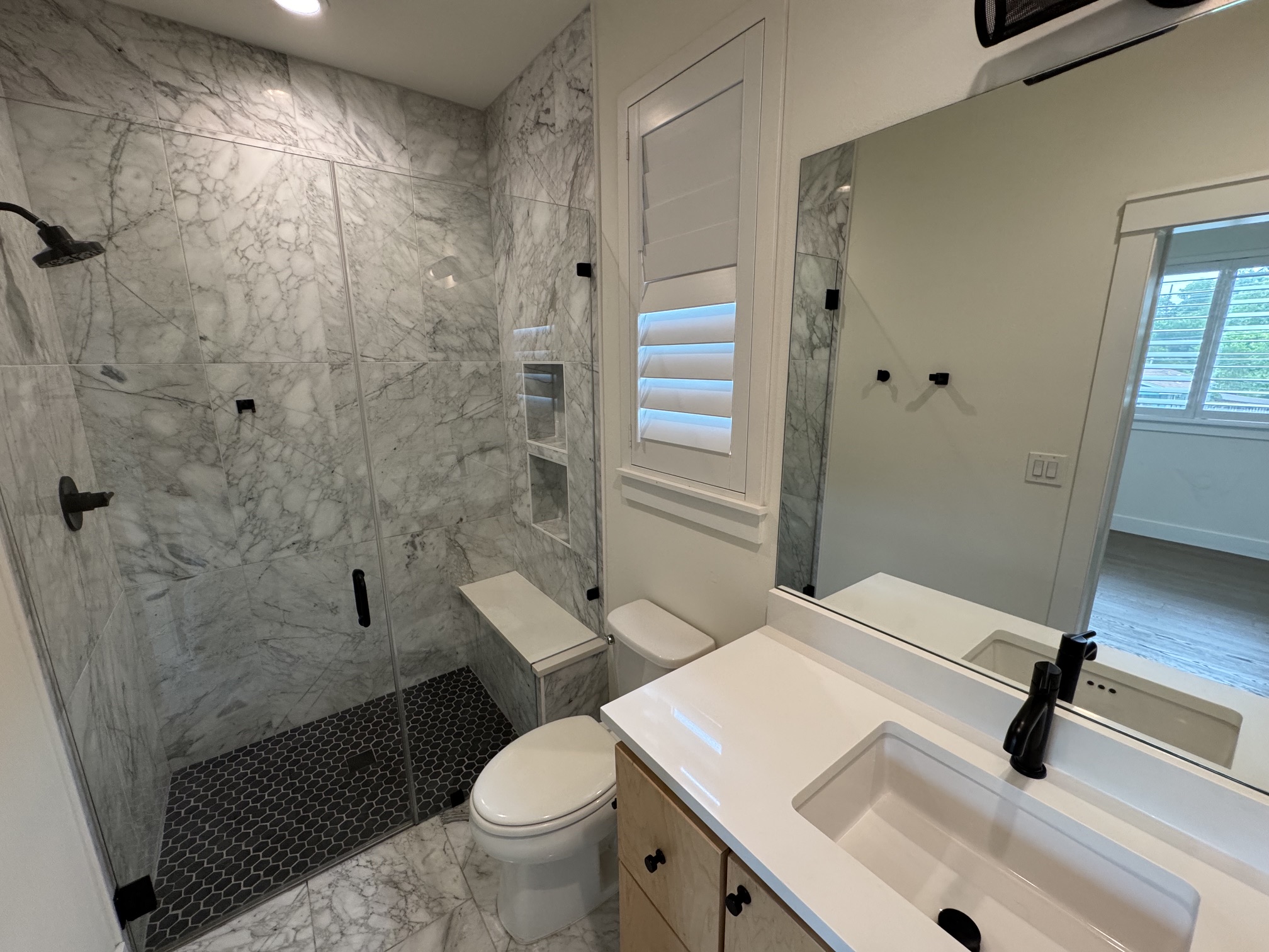3510 Lyons Road Austin, TX 78702 - Photo 7 of 14
