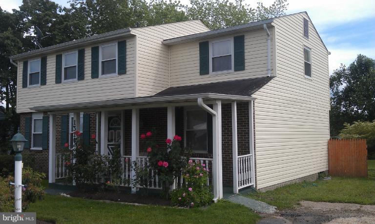 1310 East Beech Road Sterling, VA 20164 - Photo 1 of 12 Exterior (Front)