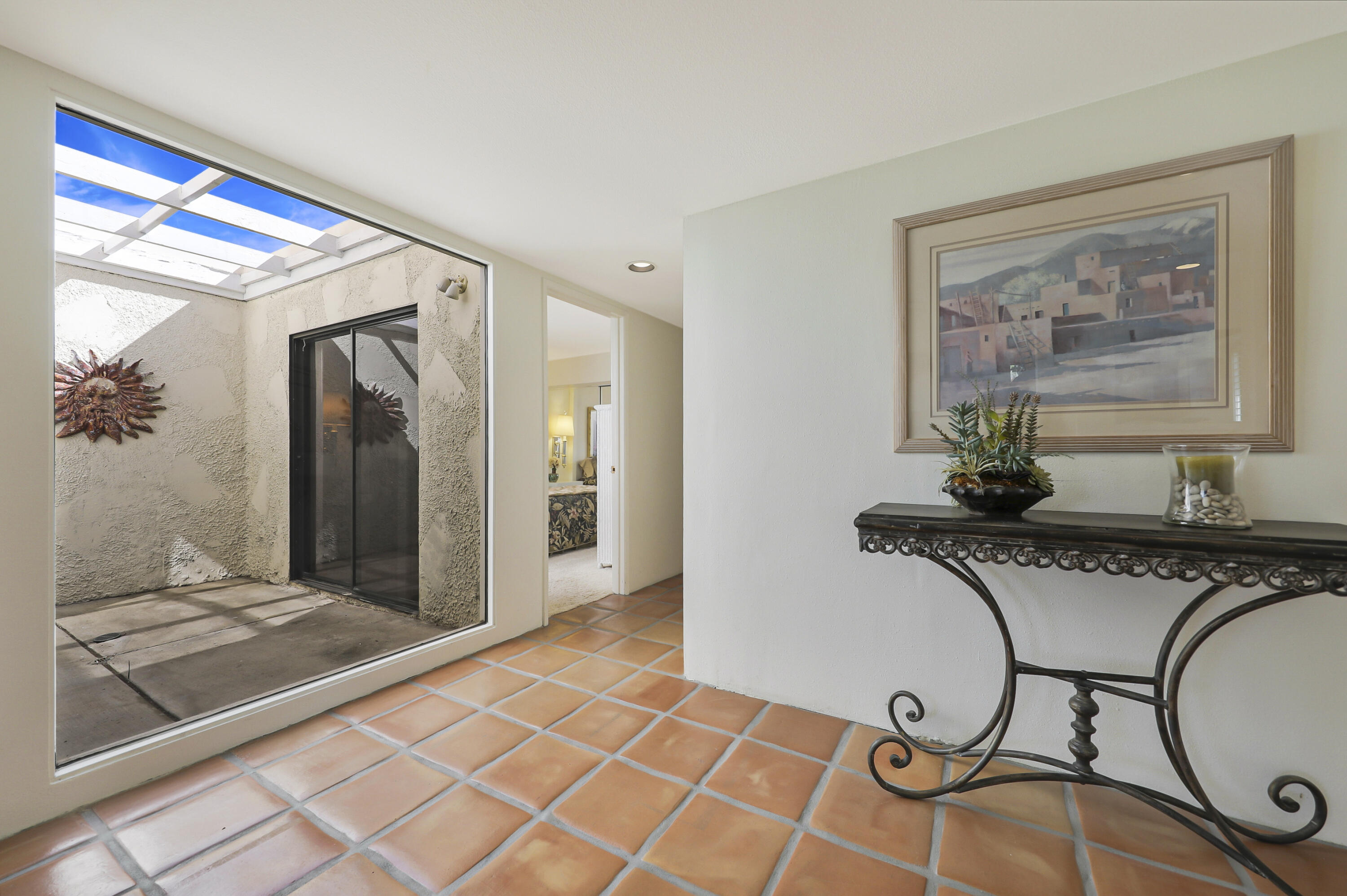 17 La Cerra Circle Rancho Mirage, CA 92270 - Photo 12 of 47 Atrium and Entry