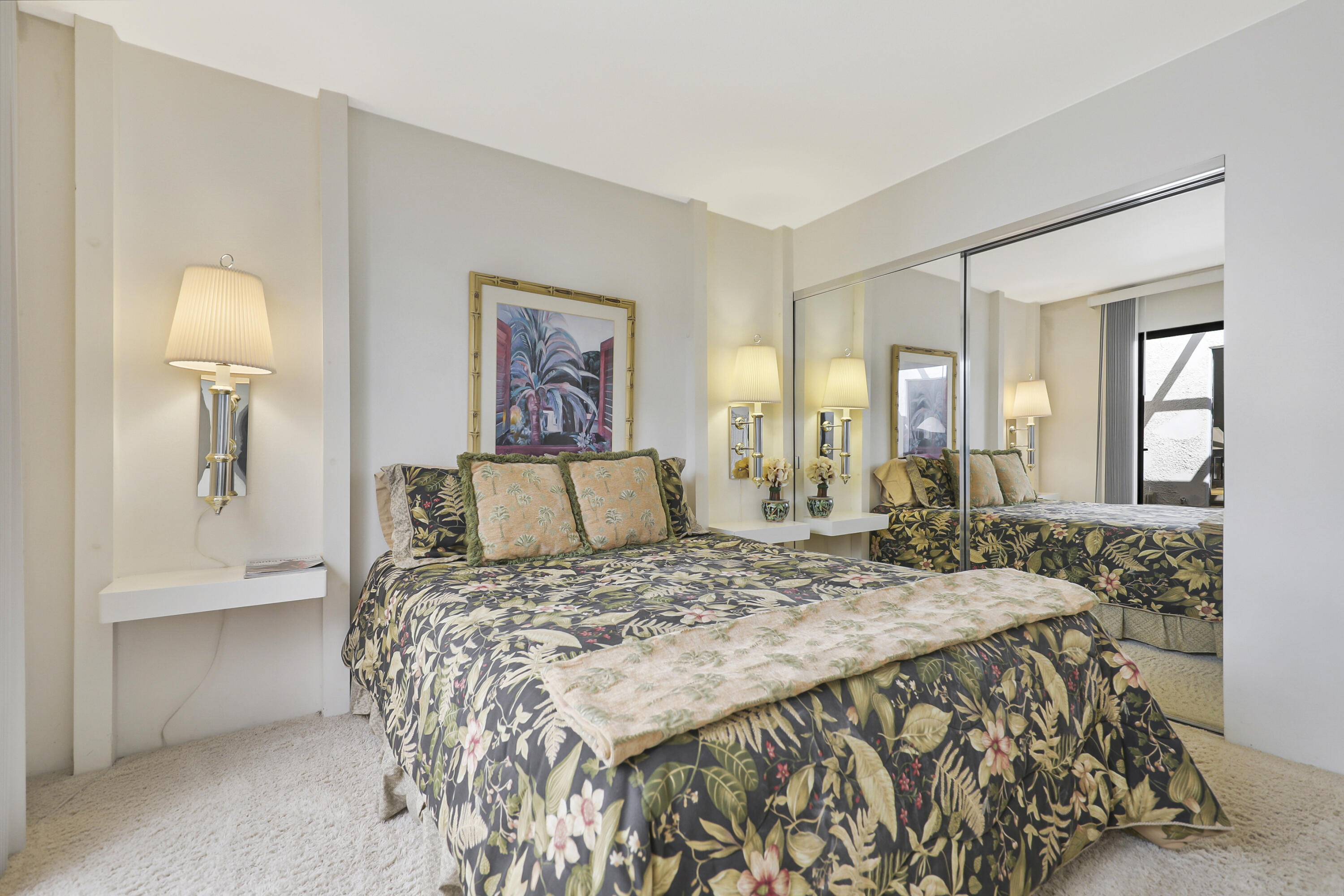 17 La Cerra Circle Rancho Mirage, CA 92270 - Photo 13 of 47 Guest Bedroom 1