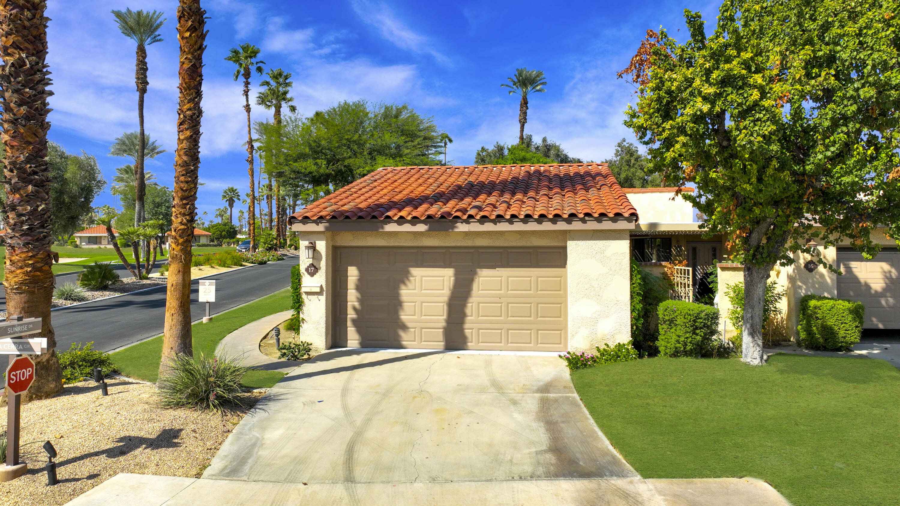 17 La Cerra Circle Rancho Mirage, CA 92270 - Photo 21 of 47 Front elevation