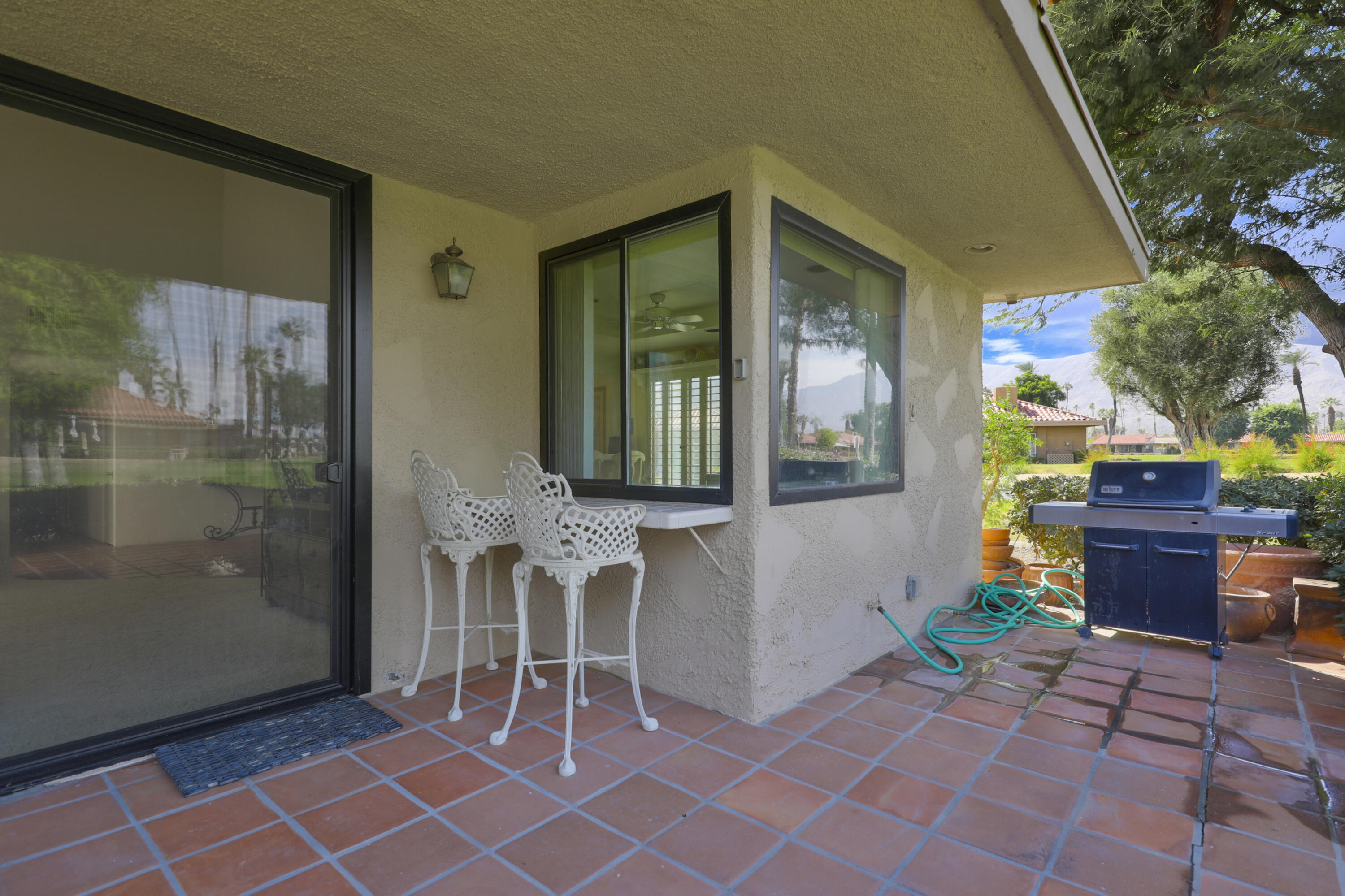 17 La Cerra Circle Rancho Mirage, CA 92270 - Photo 24 of 47 Patio