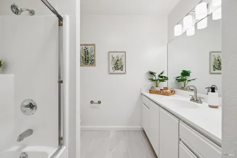 $425,000 | 1542 Center Road, Unit 103, Novato, CA 94947