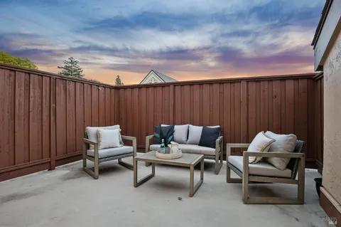 $425,000 | 1542 Center Road, Unit 103, Novato, CA 94947