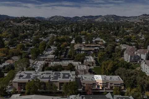 $425,000 | 1542 Center Road, Unit 103, Novato, CA 94947