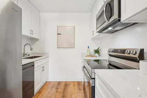 $425,000 | 1542 Center Road, Unit 103, Novato, CA 94947