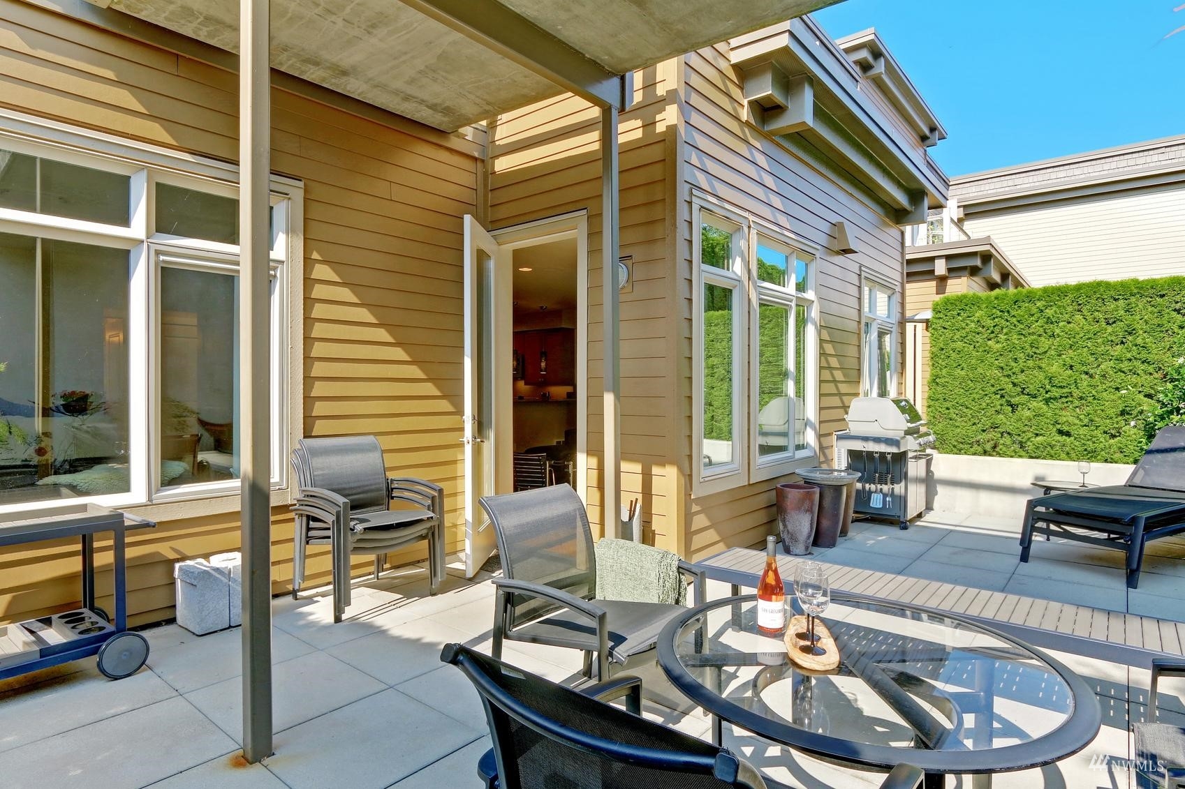 41 Pine Street, Unit 213 Edmonds, WA 98020 - Photo 19 of 25 a outdoor space with furniture