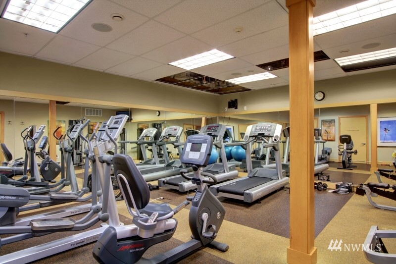 41 Pine Street, Unit 213 Edmonds, WA 98020 - Photo 23 of 25 a view of a room with gym equipment