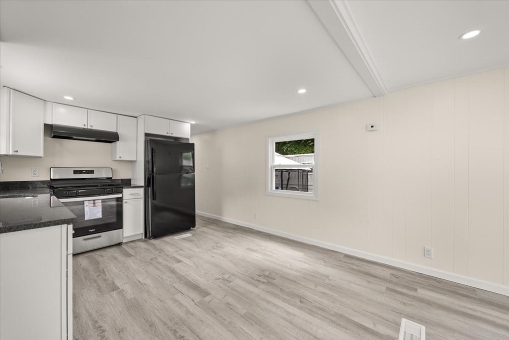 12 Chesapeake Road Holbrook, MA 02343 - Photo 9 of 23