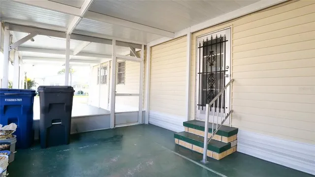 $1,695 | 209 50th Avenue Plaza East, Bradenton, FL 34203