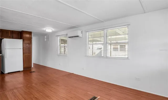 $1,695 | 209 50th Avenue Plaza East, Bradenton, FL 34203