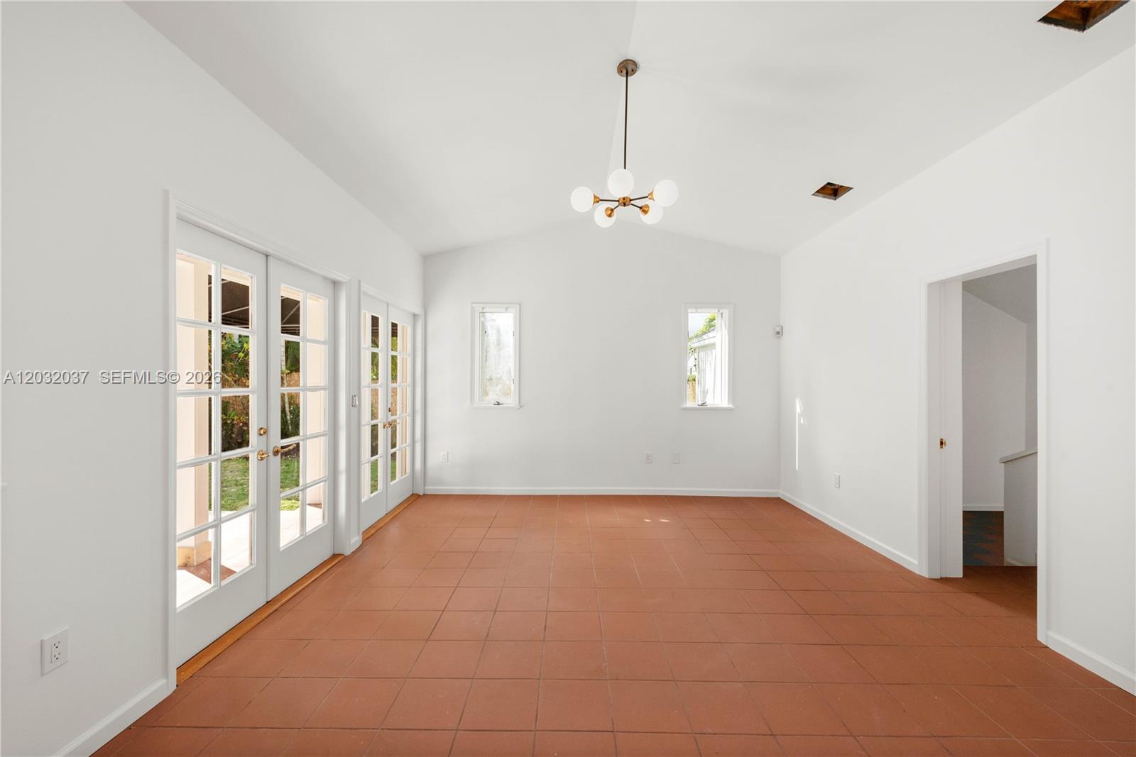 440 Southwest 29th Road Miami, FL 33129 - Photo 10 of 29