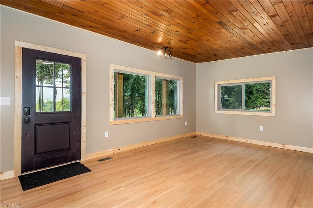 1139 Purlear Road Purlear, NC 28665 - Photo 12 of 18