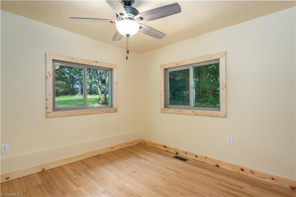 1139 Purlear Road Purlear, NC 28665 - Photo 13 of 18
