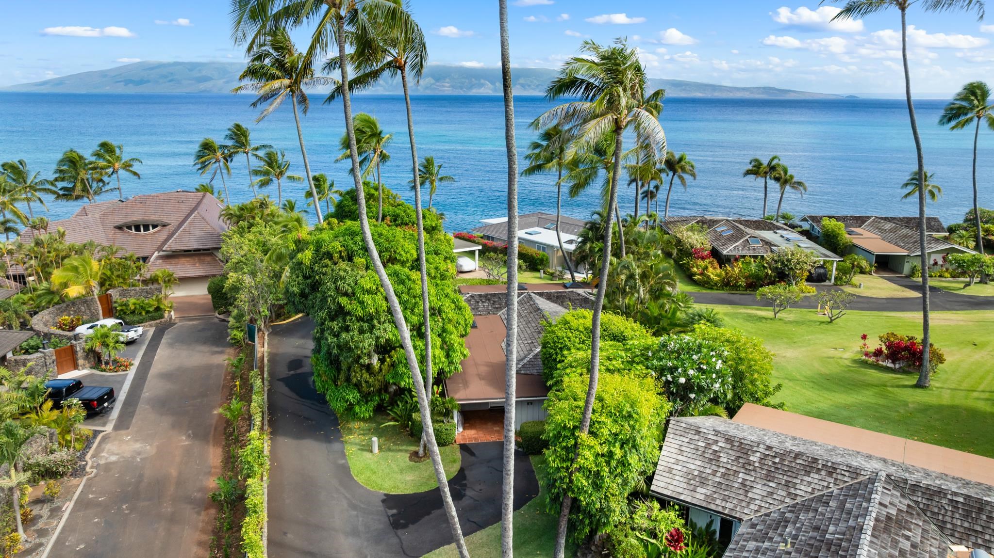 20 Hui Road East, Unit 35 Lahaina, HI 96761 - Photo 50 of 50 a view of yard with seating area