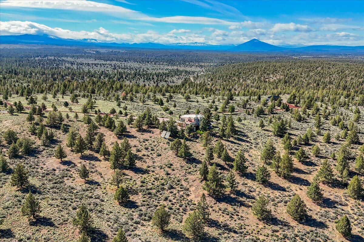 65580 Sisemore Road Bend, OR 97703 - Photo 58 of 67 Drone
