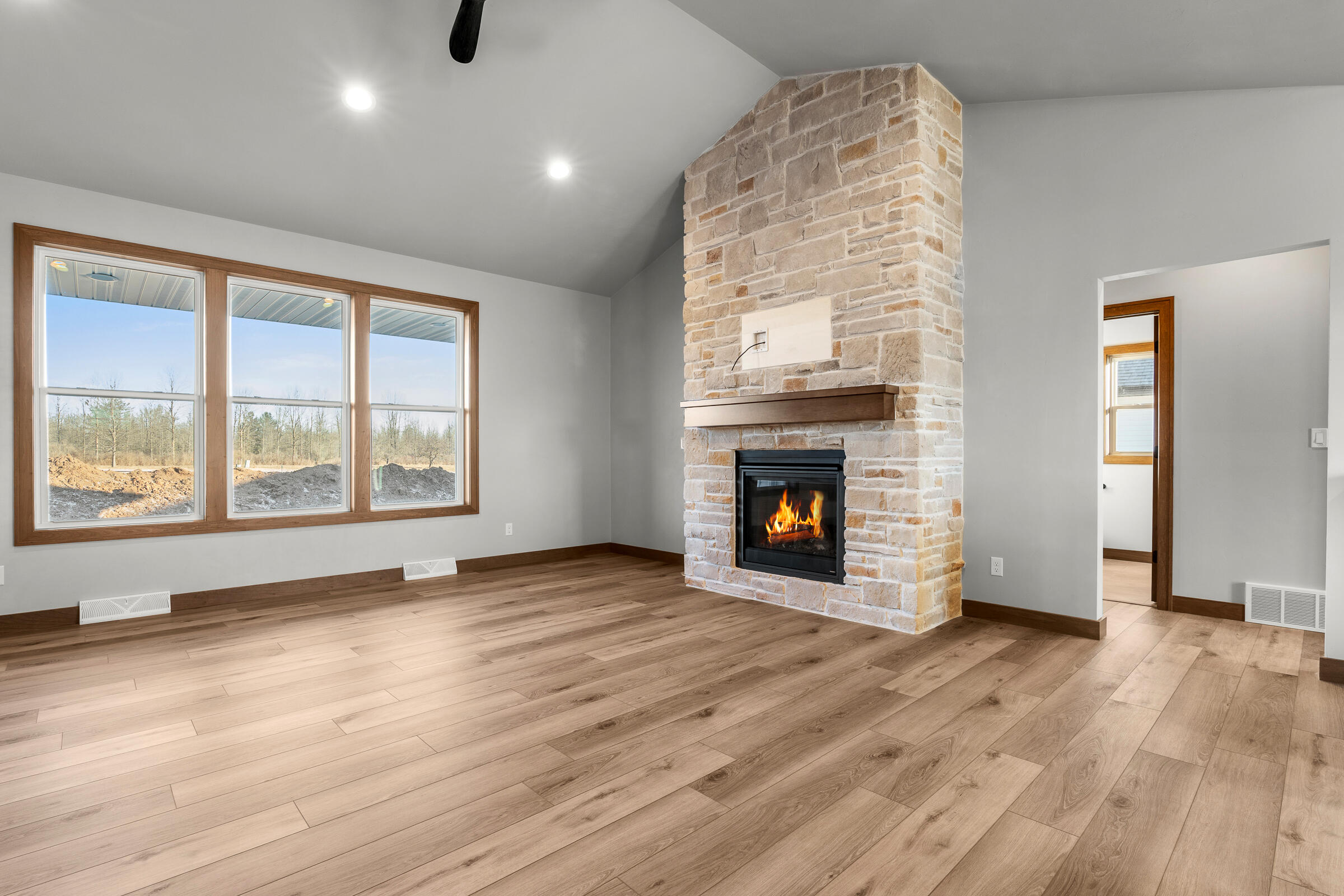 338 Rawley Road Two Rivers, WI 54241 - Photo 5 of 35 338RawleyCrt-5