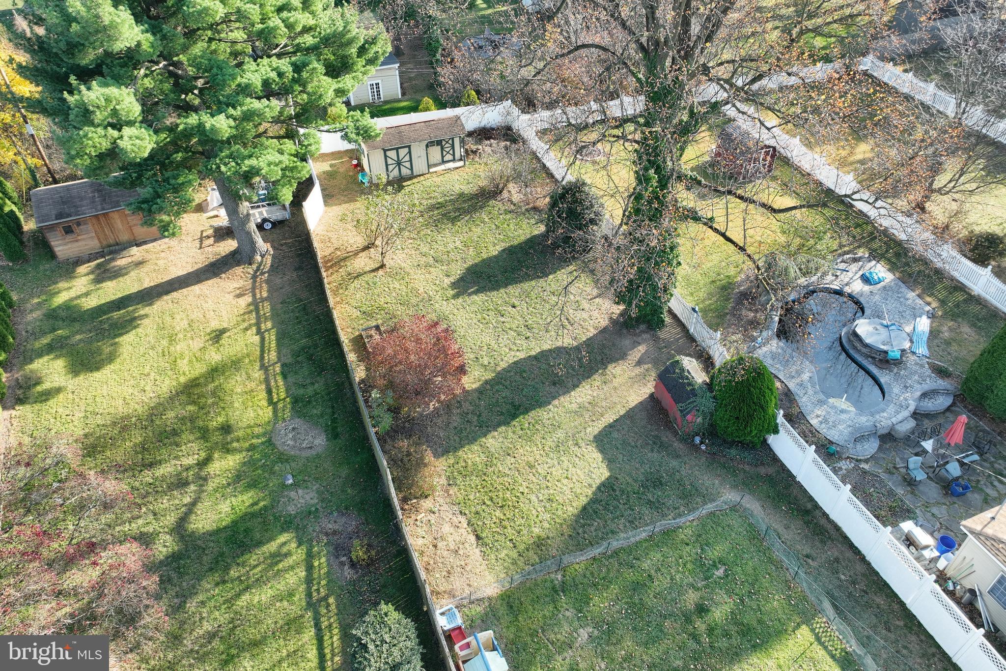 472 Edgehill Road York, PA 17403 - Photo 15 of 51