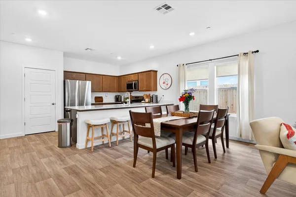 $435,000 | 7118 West Willis Avenue, Fresno, CA 93723