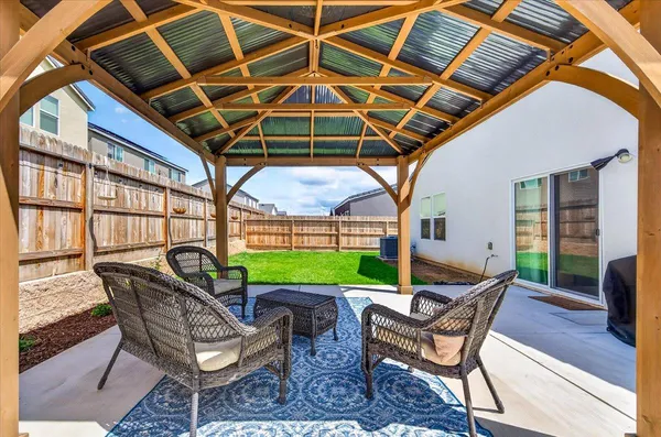 $435,000 | 7118 West Willis Avenue, Fresno, CA 93723