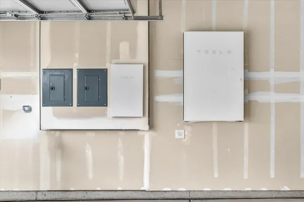 $435,000 | 7118 West Willis Avenue, Fresno, CA 93723