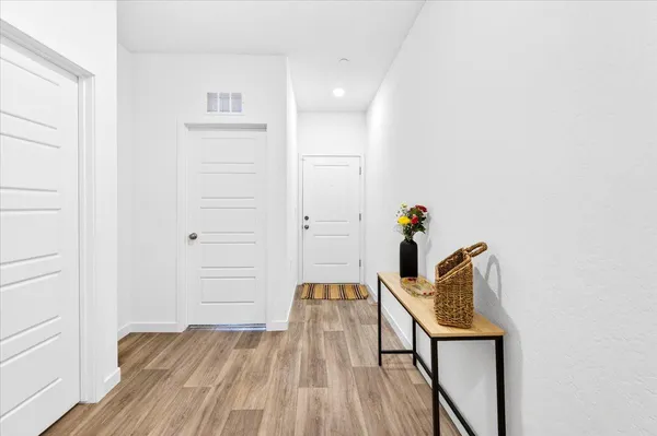 $435,000 | 7118 West Willis Avenue, Fresno, CA 93723