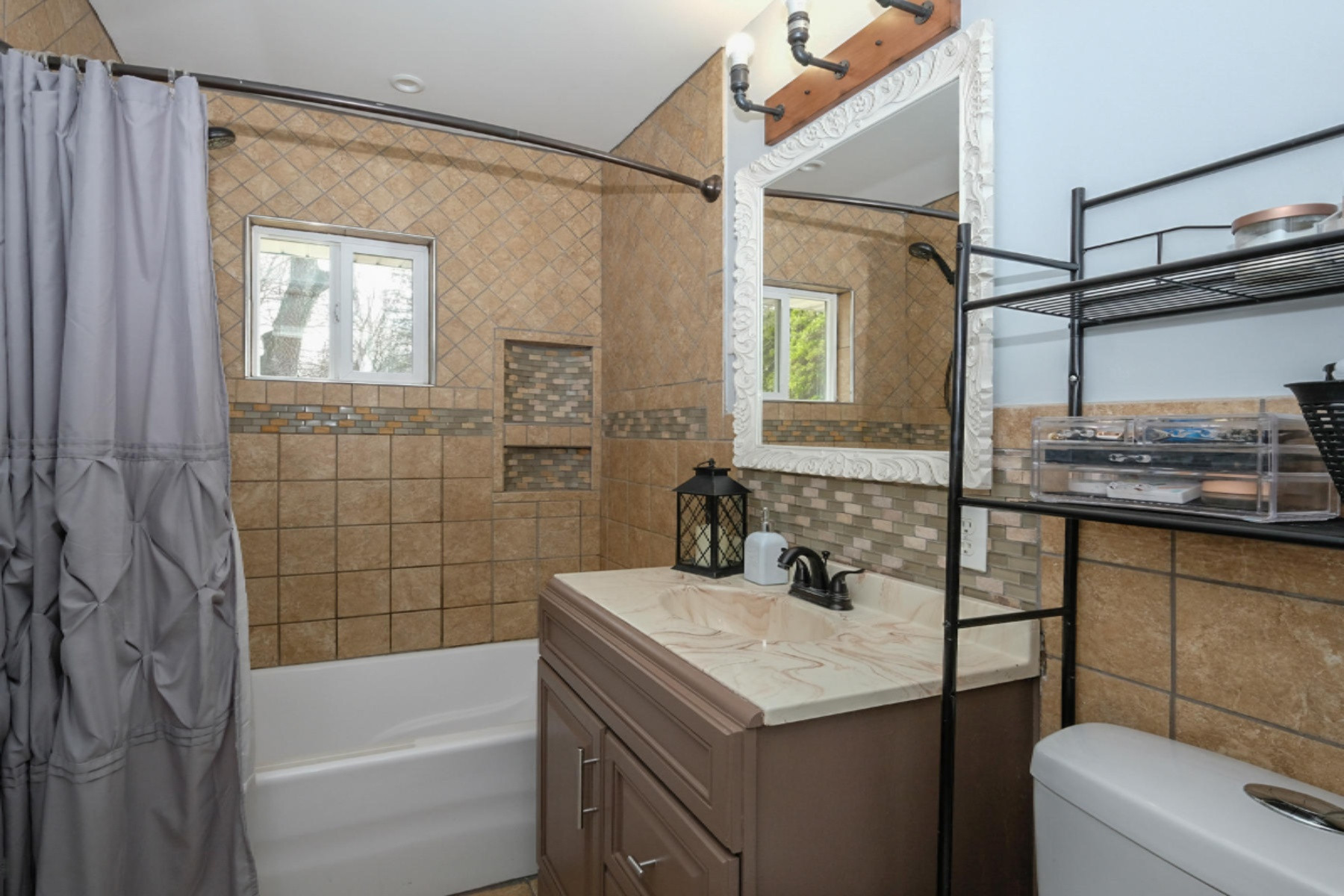 149 Homecrest Road Battle Creek, MI 49037 - Photo 15 of 26 149 Homecrest-16