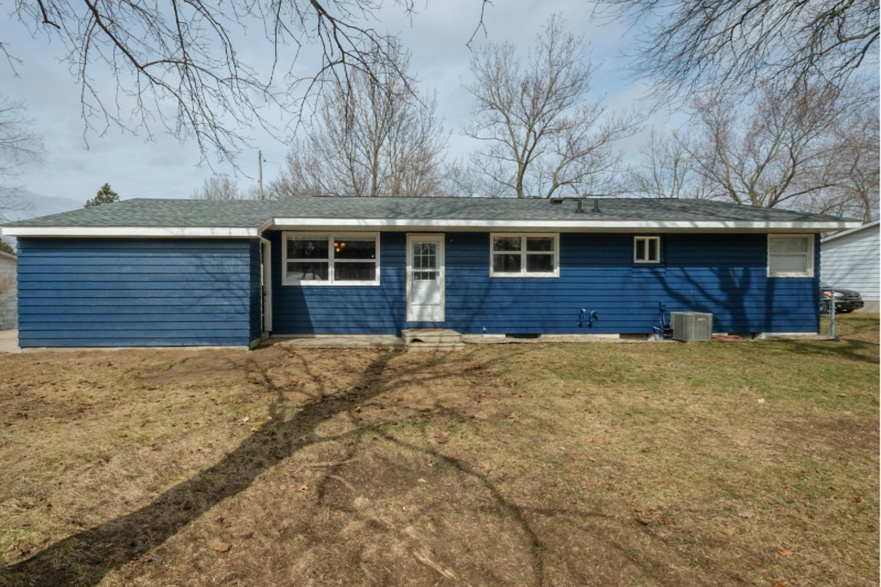 149 Homecrest Road Battle Creek, MI 49037 - Photo 2 of 26 149 Homecrest-27