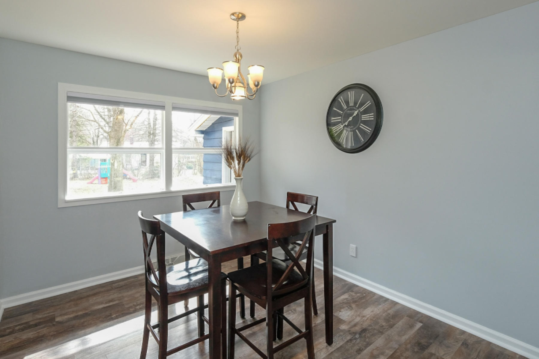 149 Homecrest Road Battle Creek, MI 49037 - Photo 5 of 26 149 Homecrest-4