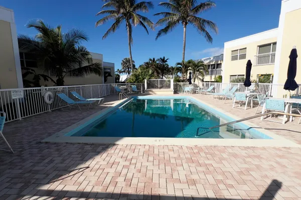 $425,000 | 3541 Northeast Ocean Boulevard, Unit 15, Stuart, FL 34996