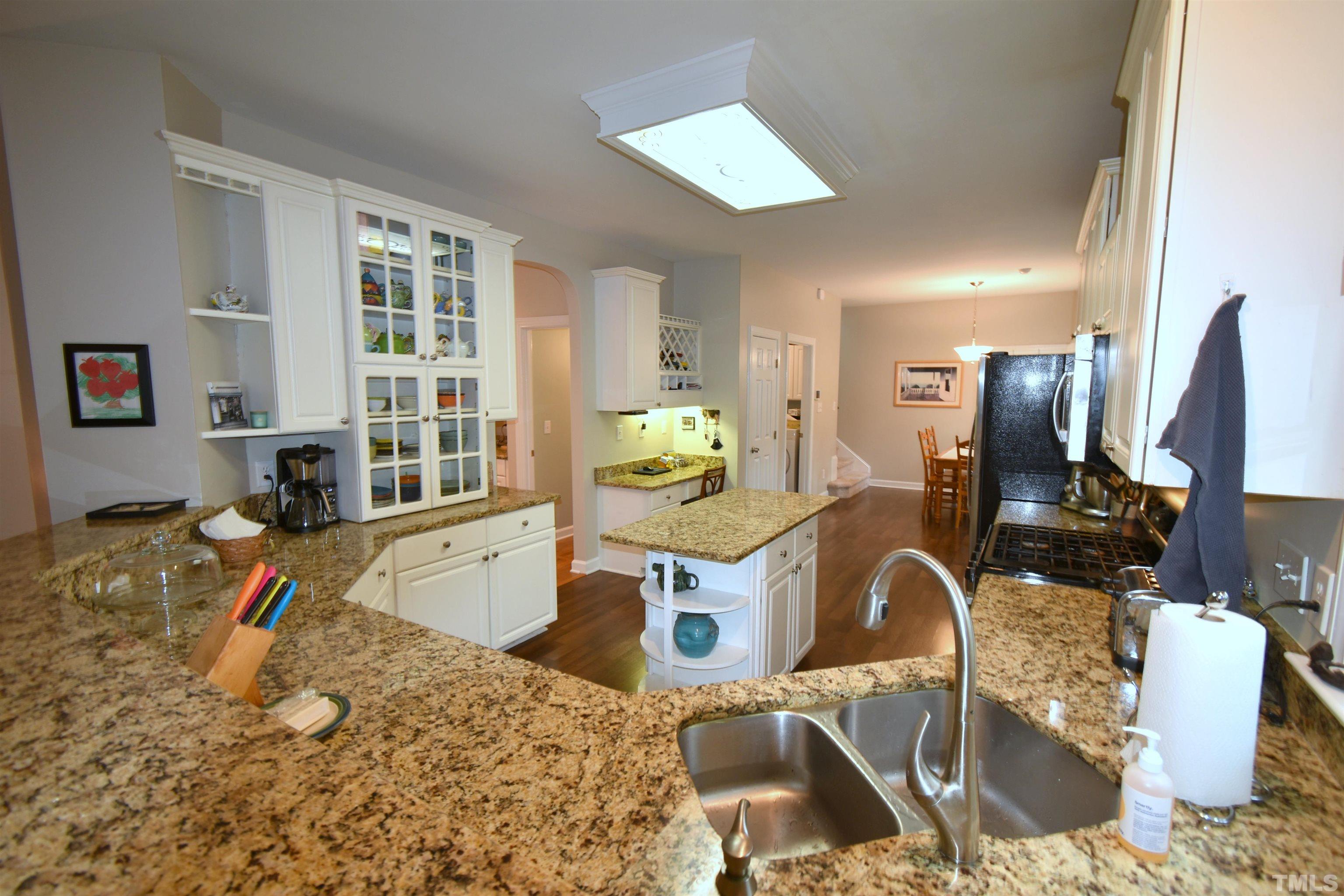 9109 Breeland Way Raleigh, NC 27613 - Photo 11 of 30